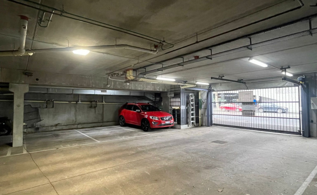 Perfect parking space near the National Gallery of Vic
