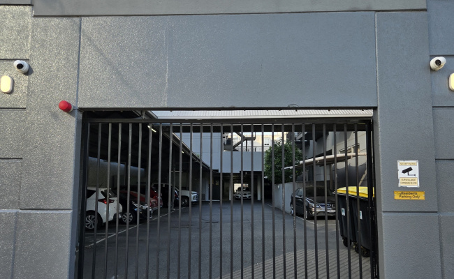 Covered Parking for Rent in Southbank near tramstop
