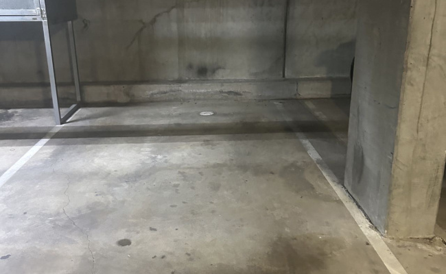 Best indoor location Parking Space in SouthBank
