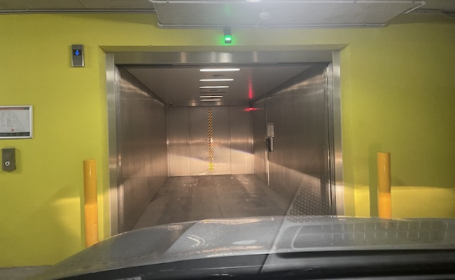 Carlton - Cheap Tandem Parking in CBD Near QVM