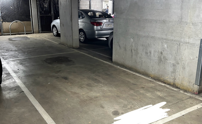 Swanston St. Near UniMelb, RMIT 24/7 Access, Tandem 2-in-1 Option