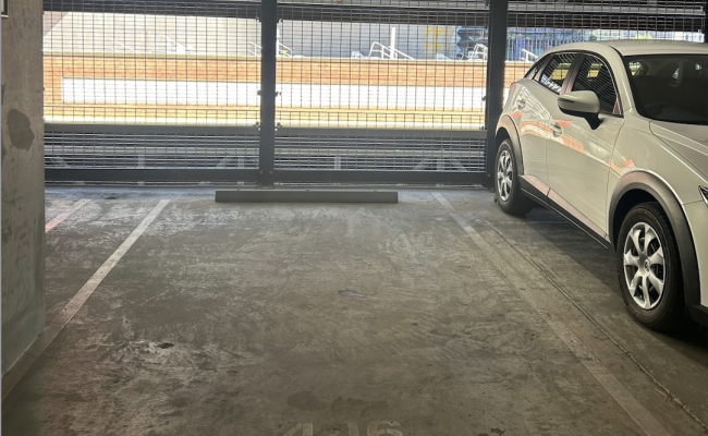 CBD Private Parking - Walking distance from Metro, RMIT, University of Melbourne, Melbourne Central