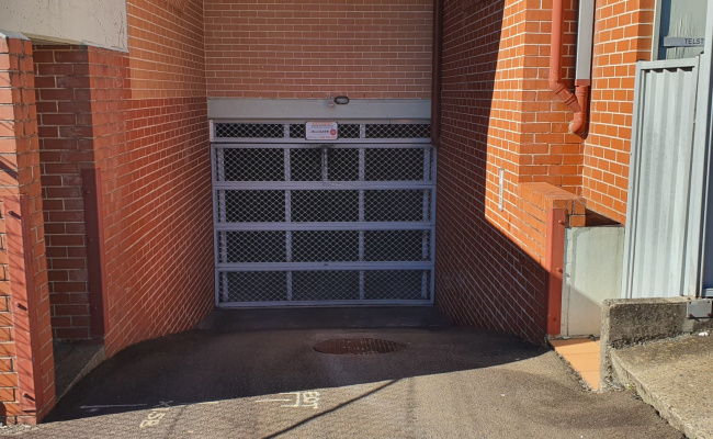 3 Security Car Parking Spaces Balgowlah Shopping Village
