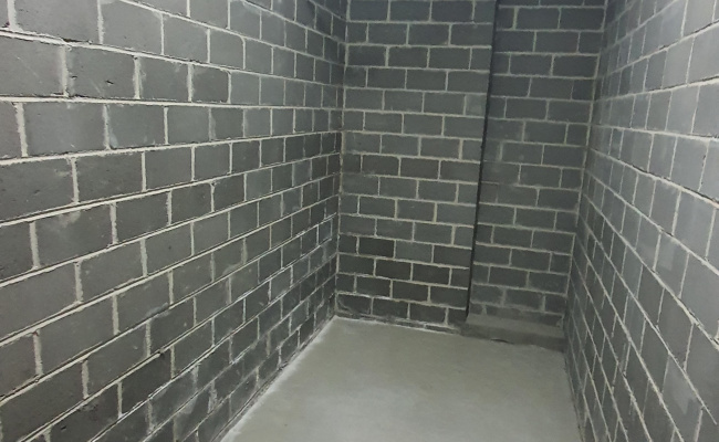 Storeroom 6m2 - Located in a Security Lock-up Basement.