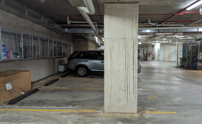 Toongabbie - Secure Car Parking close to Railway Station