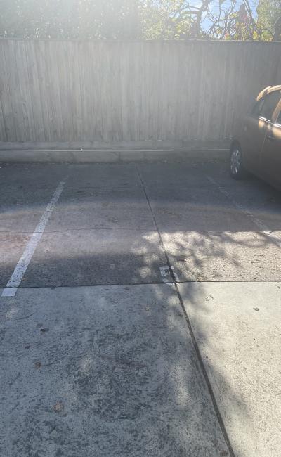 Elwood - Great Off Street Parking Near St Kilda