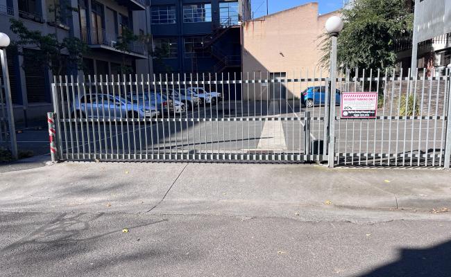 Secure parking lot space 10 min walk from the MCG