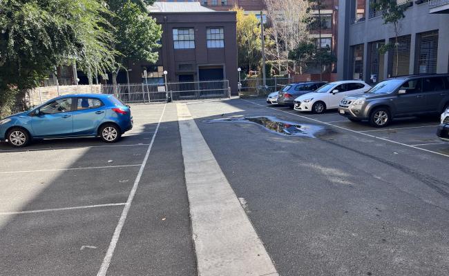 Secure parking lot space 10 min walk from the MCG