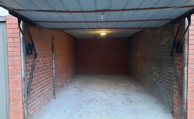 Box Hill - Secure car parking/ storage near Box Hill Hospital