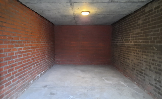 Box Hill - Secure car parking/ storage near Box Hill Hospital