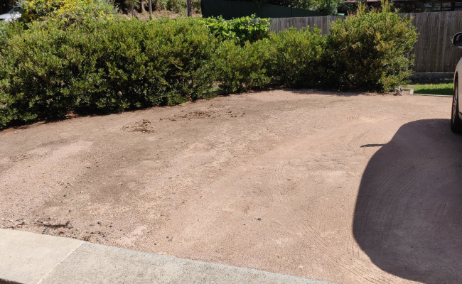 Driveway parking 300m from Thornleigh station