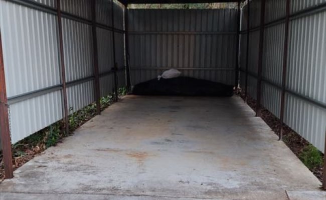 Shed parking on Tingi Avenue in Tanah Merah Queensland
