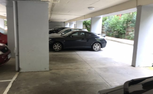 Central Location off Toorak Road Offices Chapel Street Local businesses 24/7 Easy Access