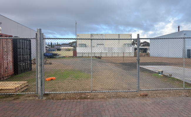 St Marys - Great Outdoor Space in Tobruk #1