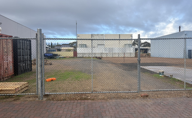 St Marys - Great Outdoor Space in Tobruk
