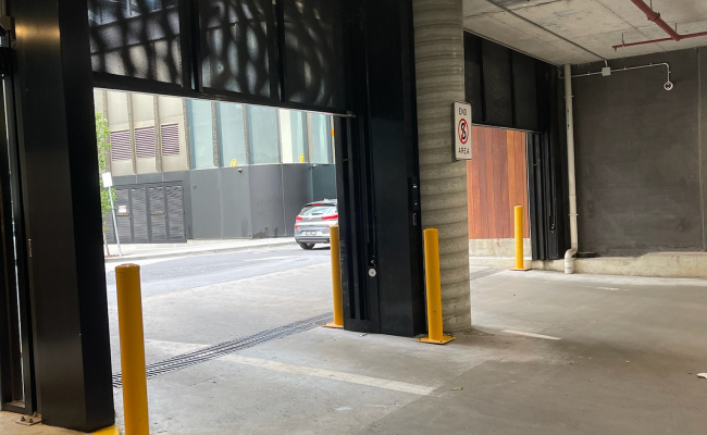 South Yarra - Great indoor Parking Near Train Station - Available after 11-JUNE 2024