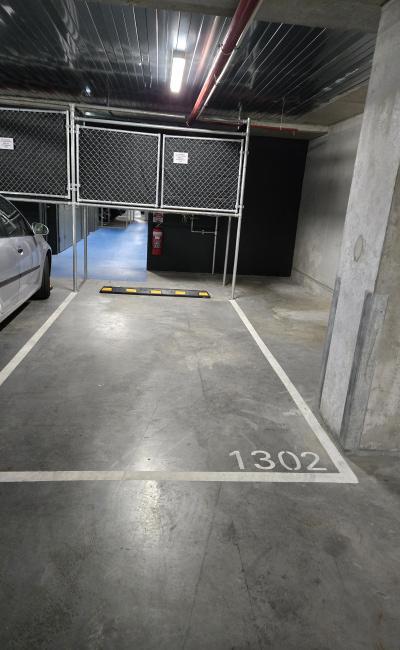 Secure undercover parking in Ivanhoe