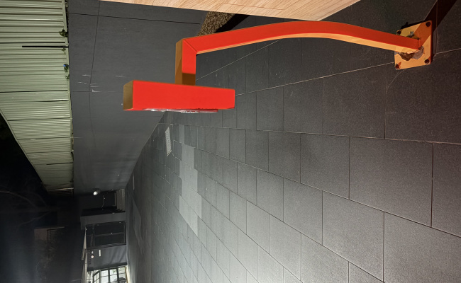 Secure indoor parking, 7 min to station and 3 min to westfield