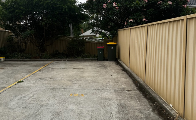 Great parking spot near Wollongong hospital and cbd