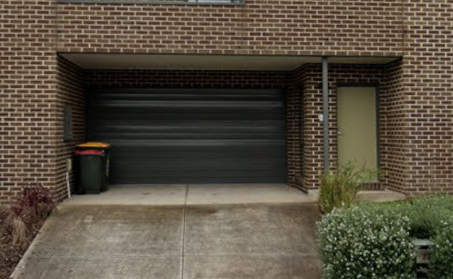 Lock up garage parking on Valley Park Boulevard in Westmeadows Victoria Lock up garage parking on Valley Park Boulevard in Westmeadows Victoria