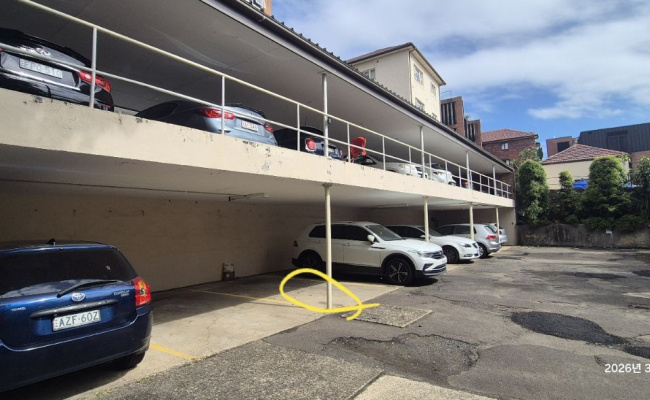 Parking space near Bellevue Hill Public and Westfield Bondi Junction