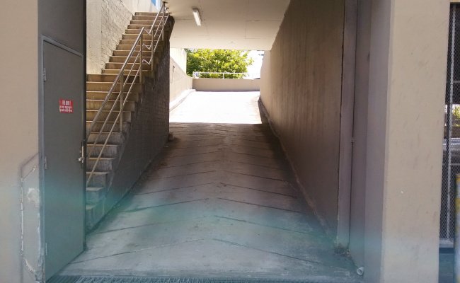 Kings Cross Secure Parking - 24Hr access