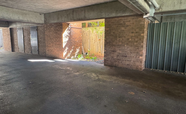 Undercover Private Spacious Park