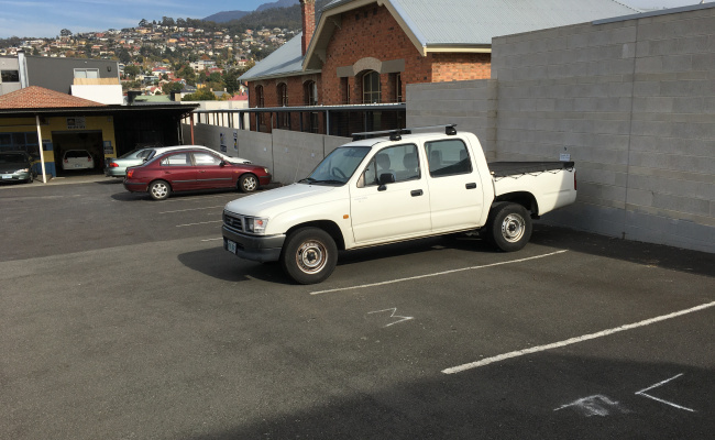 Easy access parking spaces 5 min walk to CBD