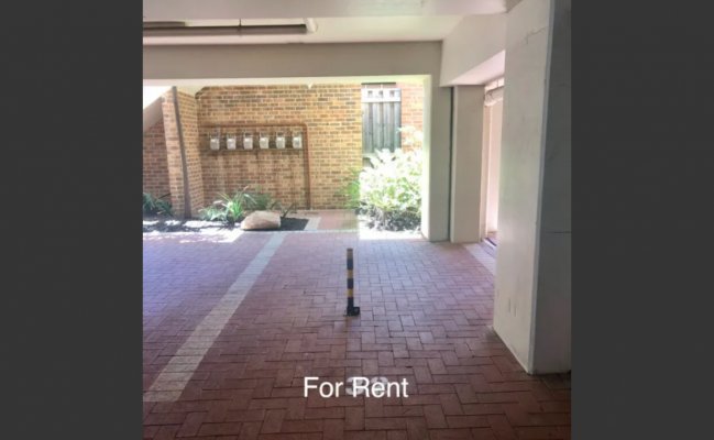 Perth - Secure Undercover Parking near Red & Yellow Free CAT Bus