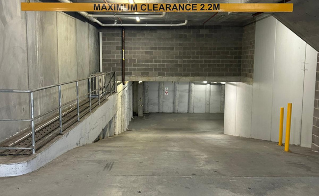 St Kilda - 24/7 Access Secure Indoor Parking near St Kilda Junction Tram Stop