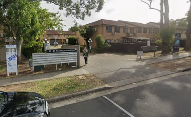 House parking space for Rent in Wentworthville near Train Station