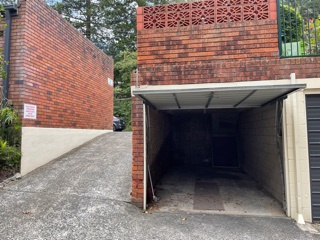Manly - Secure LUG Near Beach Front  Available for Parking / Storage