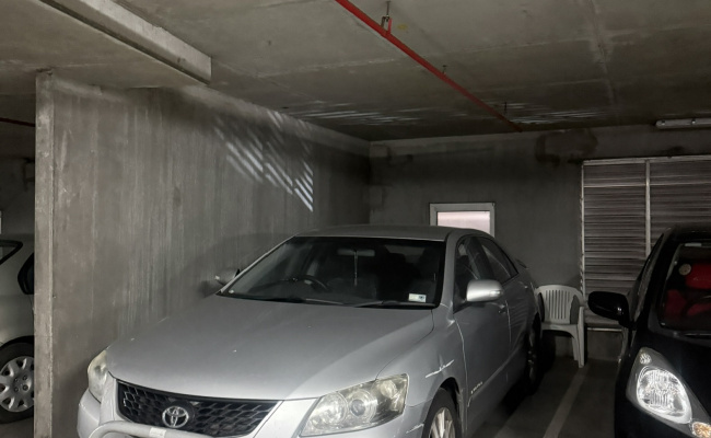 Secure Indoor Parking in Southbank near Crown