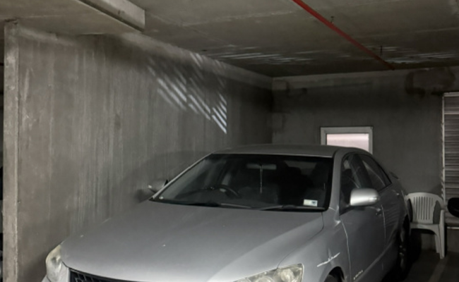 Secure Indoor Parking in Southbank near Crown