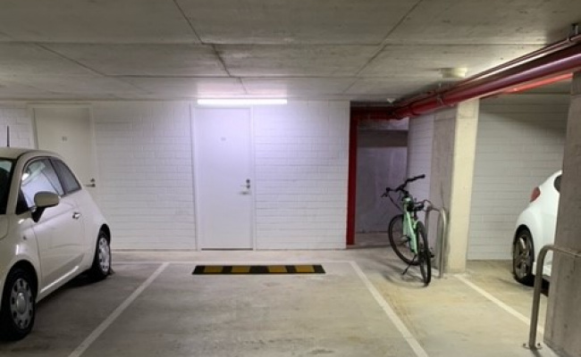 East Perth - Great Indoor Parking near CBD