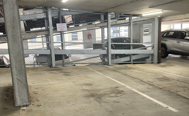 Great parking space close to medical services