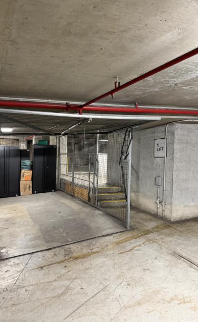 Secure Lock-Up Space on William St 3 Mins to North Sydney Station