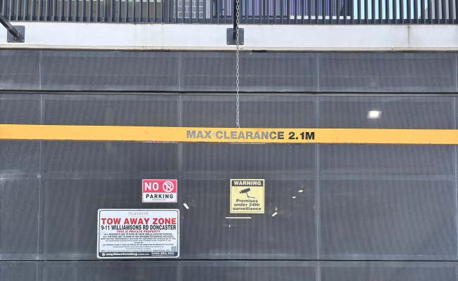 Great parking near Westfield Doncaster Shopping Centre and Skybus stop to Airport