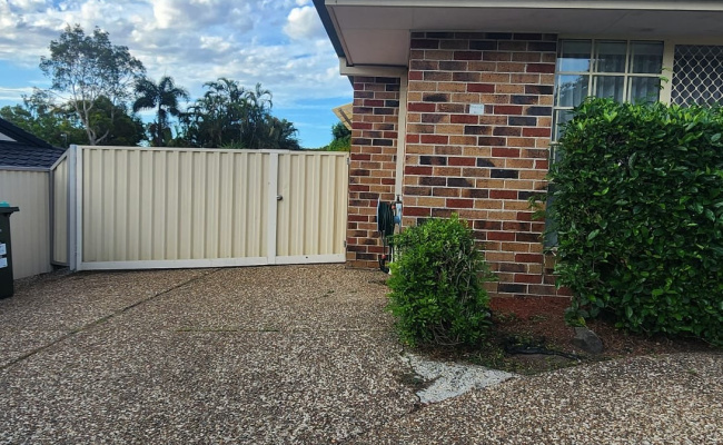 Great Parking Space near Griffith Uni and Gold Coast Hospital
