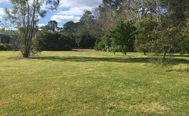 Caravan storage close to freeway at Somersby