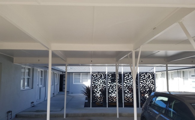 Undercover space near McDonald Jones Stadium!!
