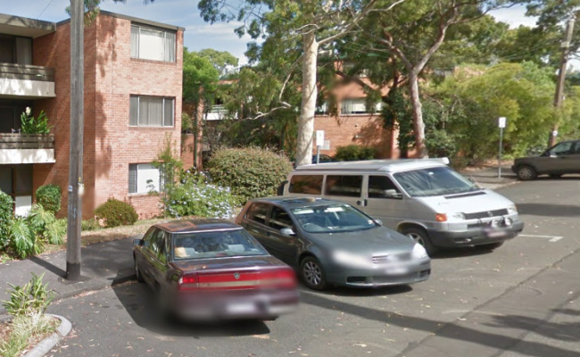 Great parking space close to hospitals, trams, CBD