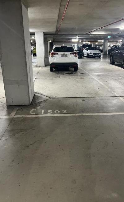 Burwood Parking - Emerald Square
