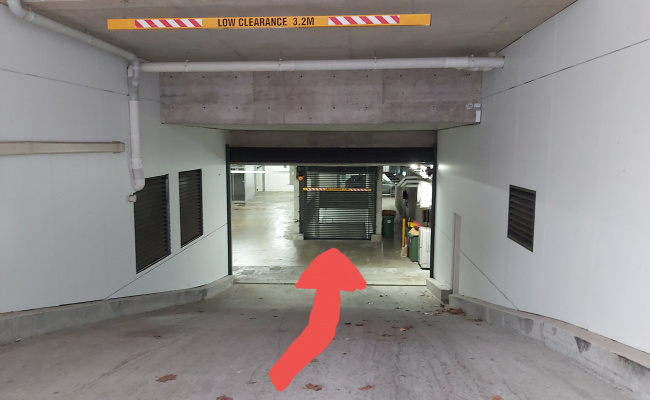 24/7 Secure Car Parking in Neutral Bay, Young Street Plaza