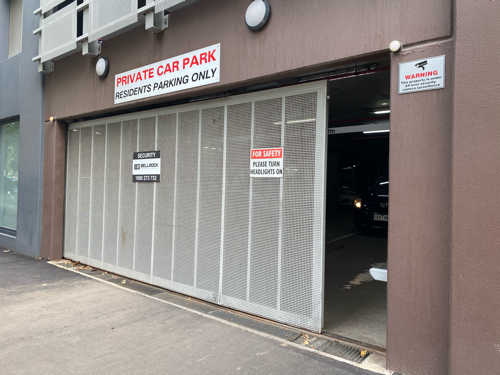 Southbank - Secured Indoor Parking on Ground level Near Melb Uni, NGV, Crown, & Flinders