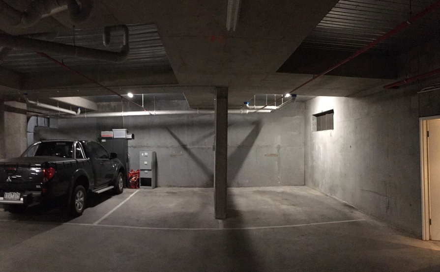 Collingwood - Undercover Parking Spots Really Close to CBD 