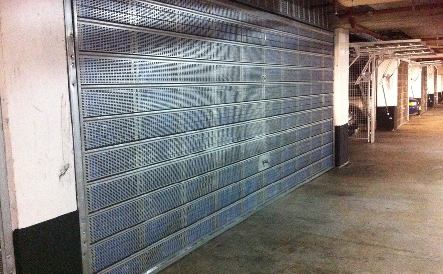 Lock-up security garage for storage in Miranda