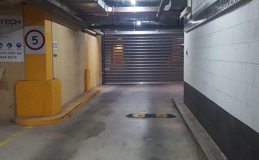 Car Space For Rent In Newtown