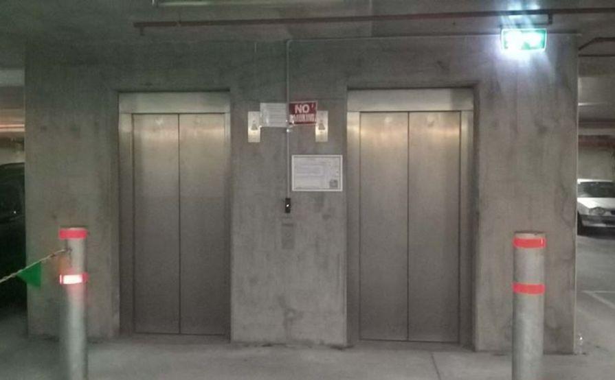 Hawthorn East - Secure Carpark near Hotels and UNI