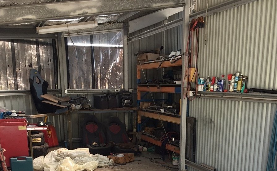 Garage/ workshop with power & water in the suburbs!